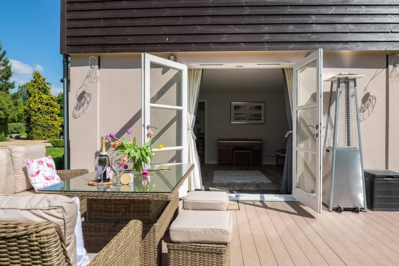 Osbornes Holiday House Near Exeter With Swimming Pool Exterior foto