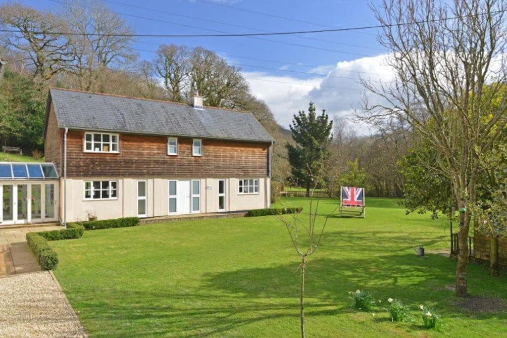 Osbornes Holiday House Near Exeter With Swimming Pool Exterior foto